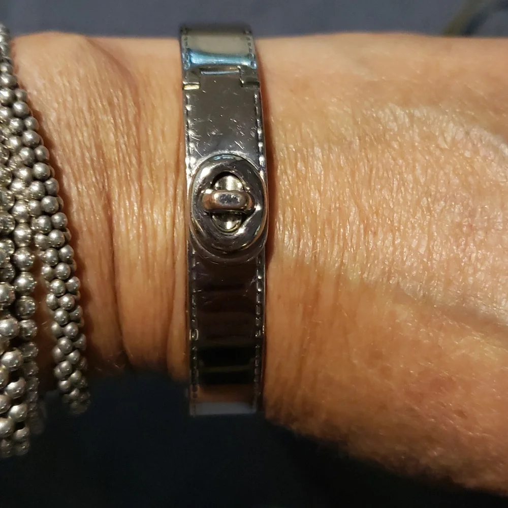 Coach Bangle That Opens - Picture 8 of 9